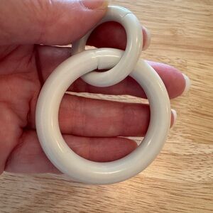 White Metal Curtain Rings Set of 10 Pottery Barn Kids Open Box Unused